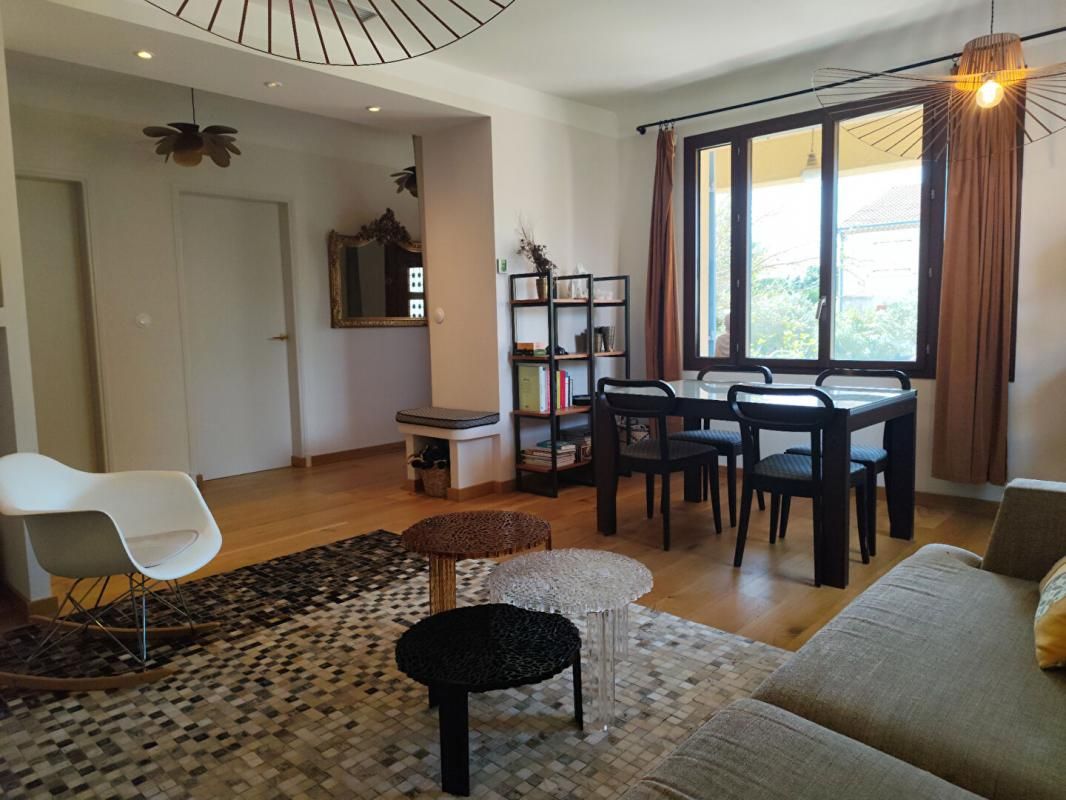 LAURIS LAURIS - Maison de 4 pièces 90m². Potentiel unique à découvrir 2
