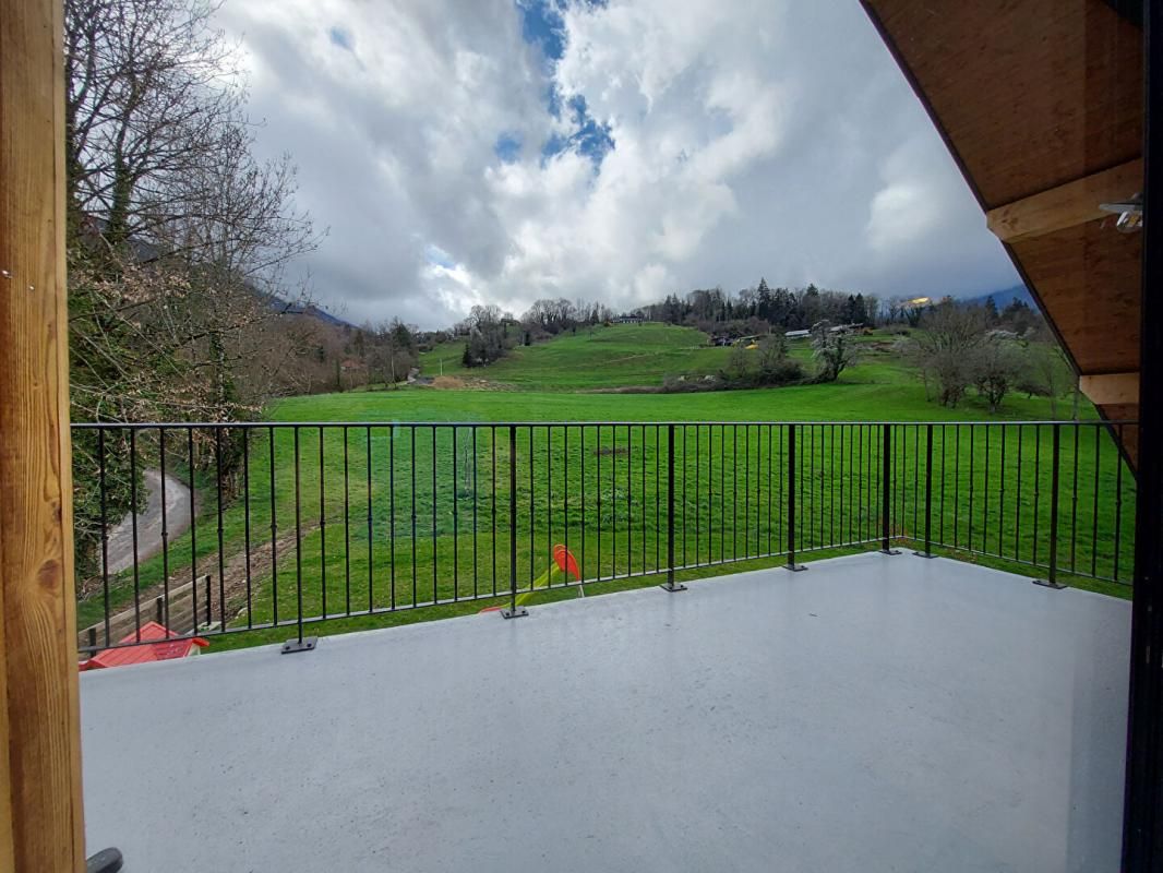 SAINT-JORIOZ St Jorioz : Appartement de standing, 101m², 3 chs avec sdb, terrasse 4