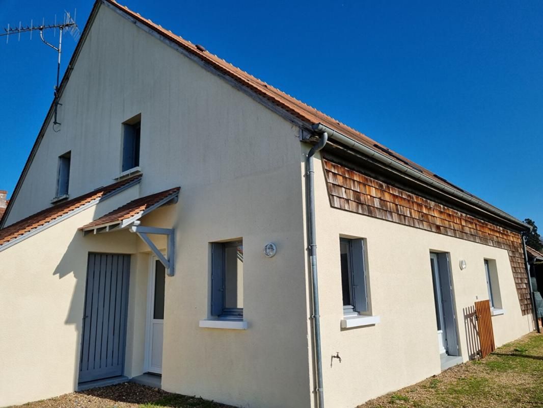 GRANDE MAISON DIVISEE EN 3 APPARTEMENTS LOCATIFS