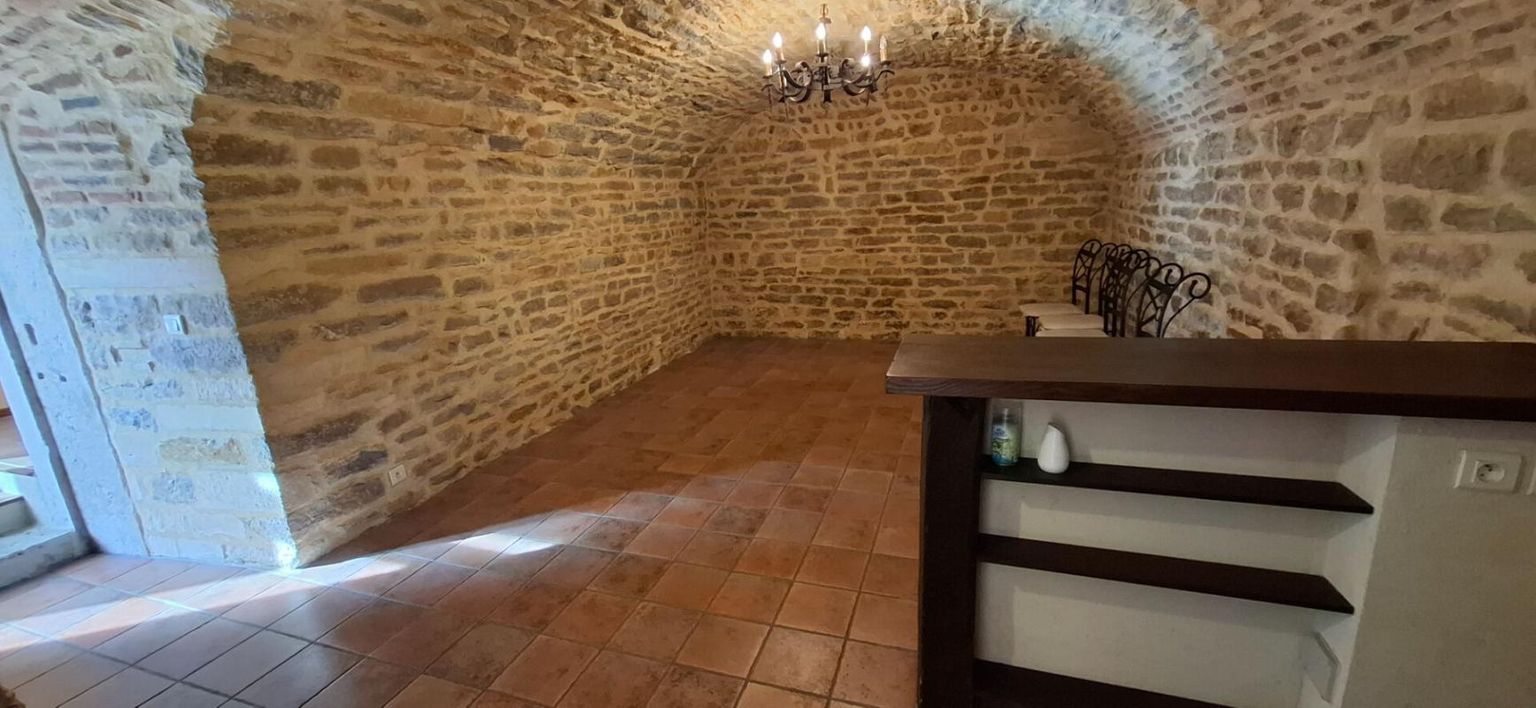 BOURG-EN-BRESSE Maison de ville Bourg En Bresse 4 pièce(s) 125 m2 4