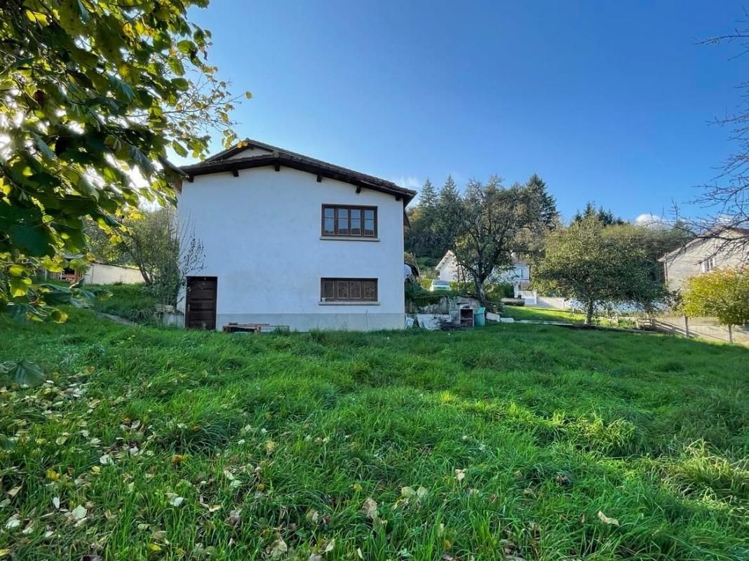SAIL-SOUS-COUZAN Maison Sail Sous Couzan 5 pièces 98 m2 3
