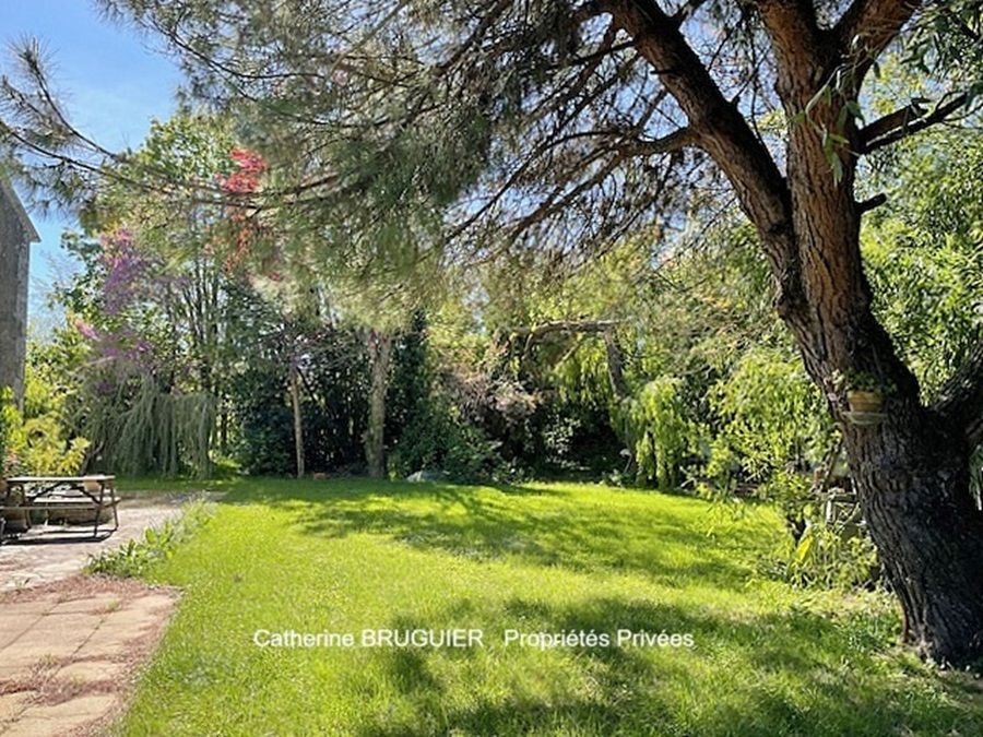 LA RONDE Maison en pierre rénovée 185 m2, dépendance aménageable et grand jardin clos 2