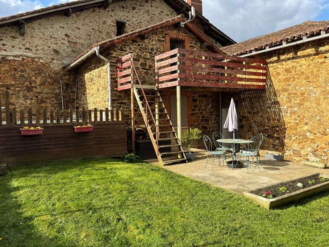 Maison Saint Martin De Jussac 6 pièce(s) 120 m2