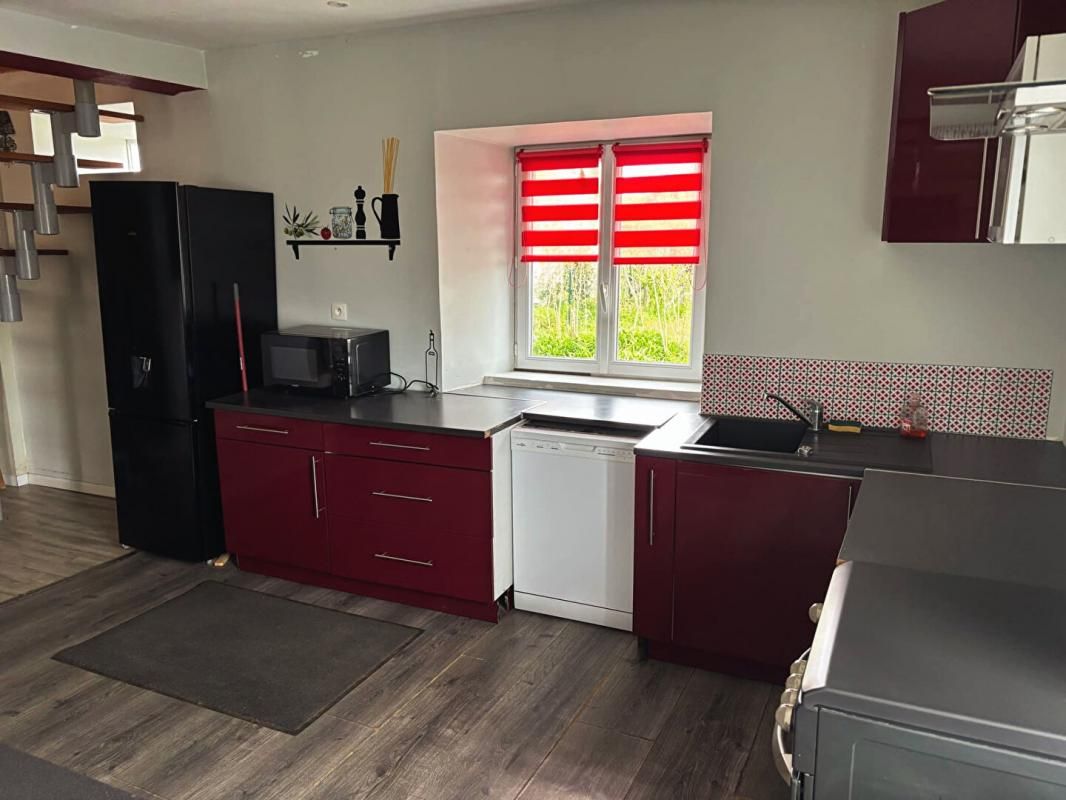 SAINT-MARTIN-DE-JUSSAC Maison Saint Martin De Jussac 6 pièce(s) 120 m2 3