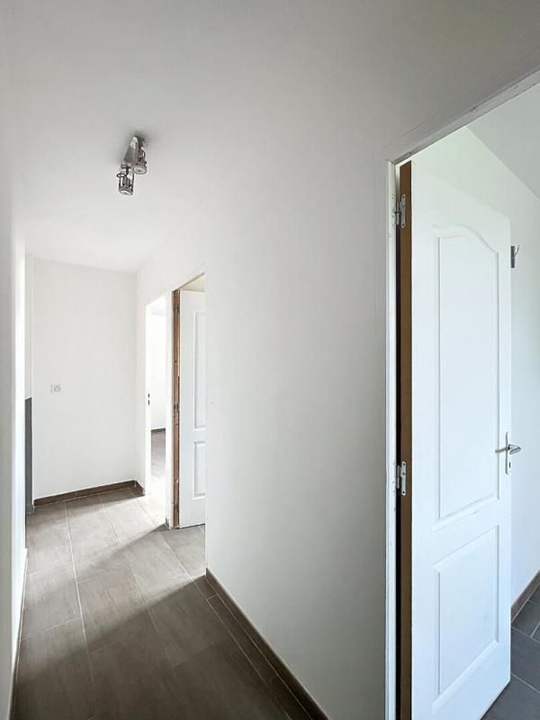 BRIGNOLES MAISON DE VILLAGE 90M² 3