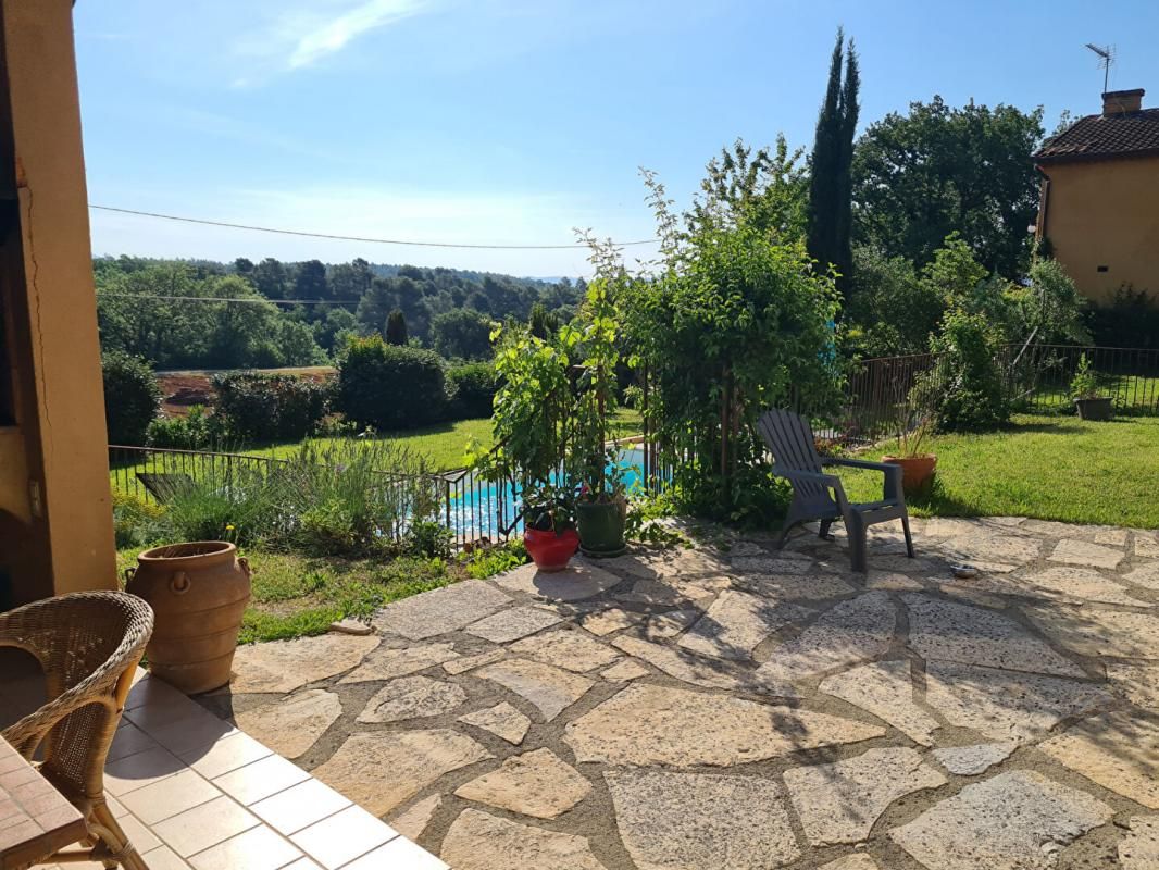 ROUSSILLON Maison principale et sa maison d'amis, chacune avec piscine 4