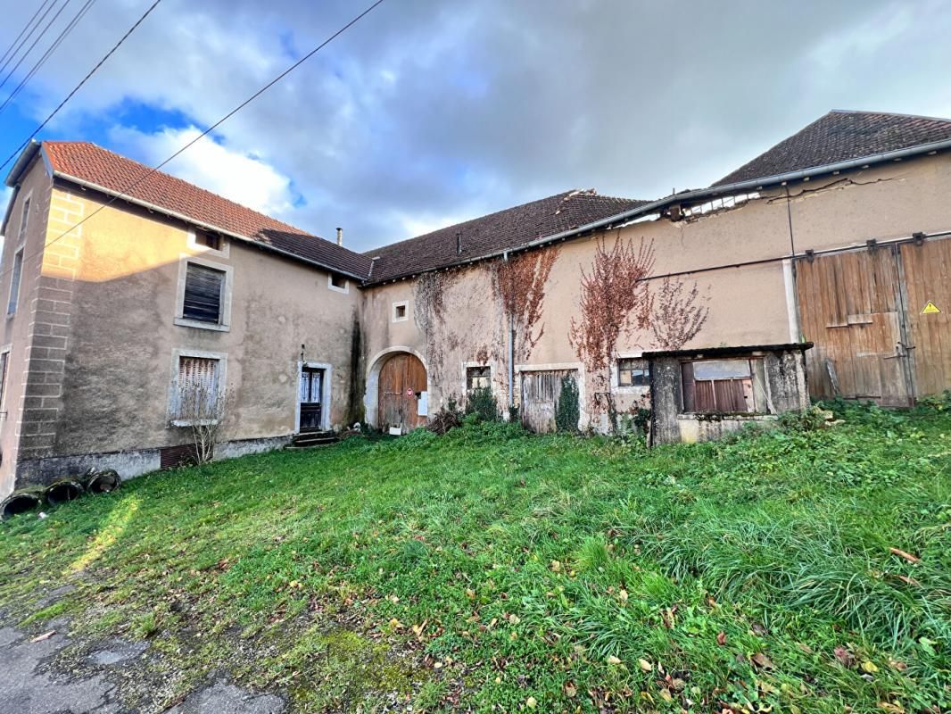 70130 - FRETIGNEY ET VELLOREILLE - 170 m2 - Prix : 34000 honoraires charge vendeur