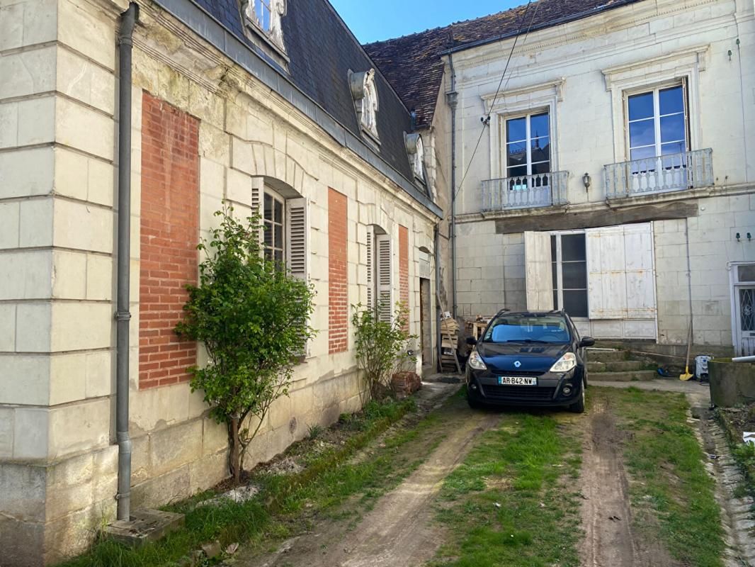 PREUILLY-SUR-CLAISE Maison Preuilly Sur Claise 17 pièce(s) 400 m2 2