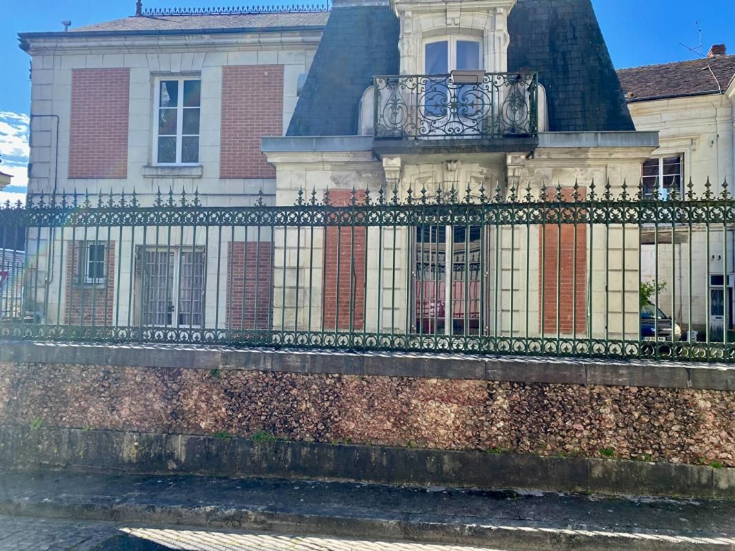 PREUILLY-SUR-CLAISE Maison Preuilly Sur Claise 17 pièce(s) 400 m2 3