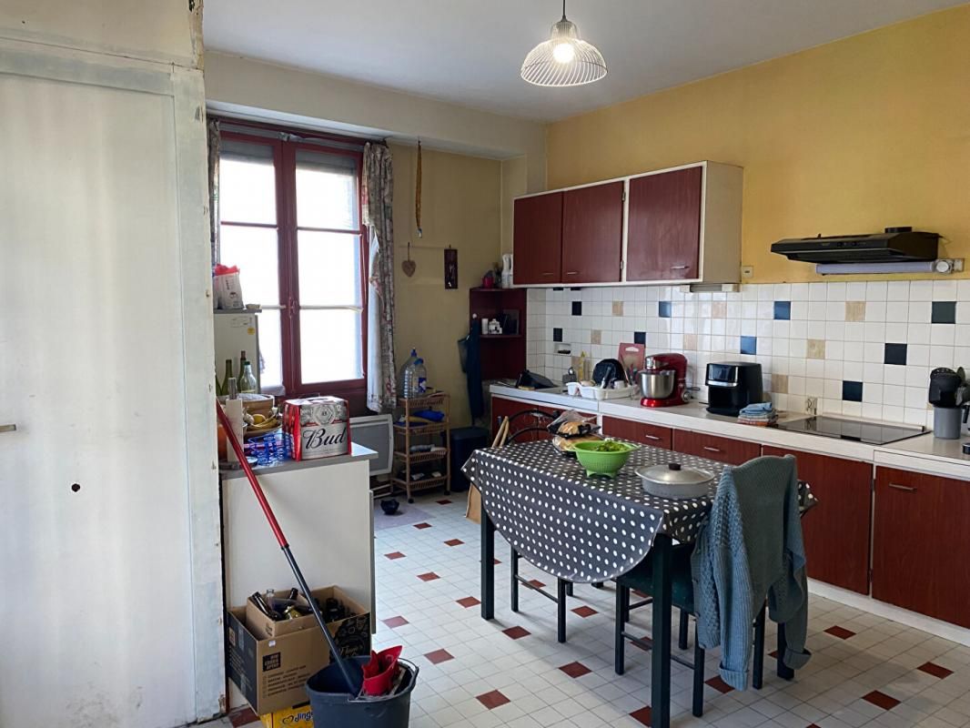 PREUILLY-SUR-CLAISE Maison Preuilly Sur Claise 17 pièce(s) 400 m2 4