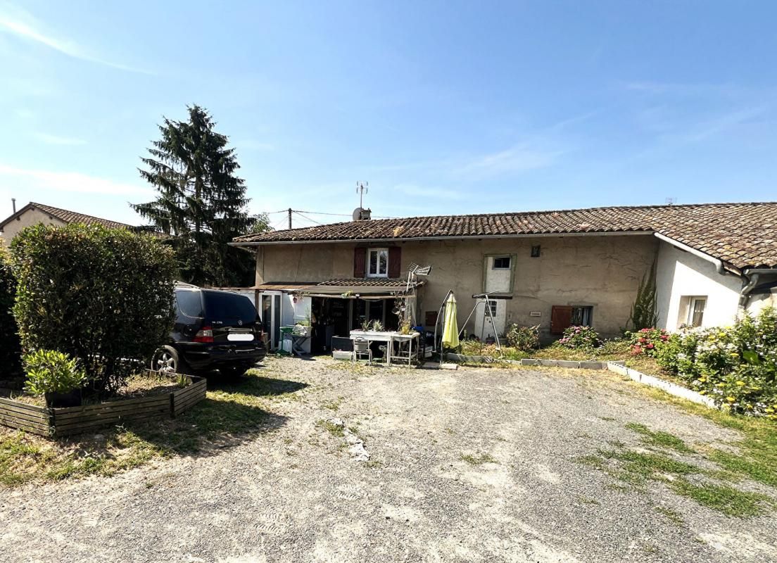 Guereins 3 pièce(s) 66 m2