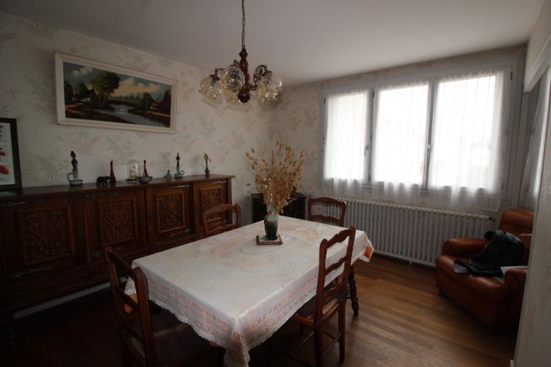 CHATELLERAULT Maison Chatellerault 6 pièce(s) 86.60 m2 3