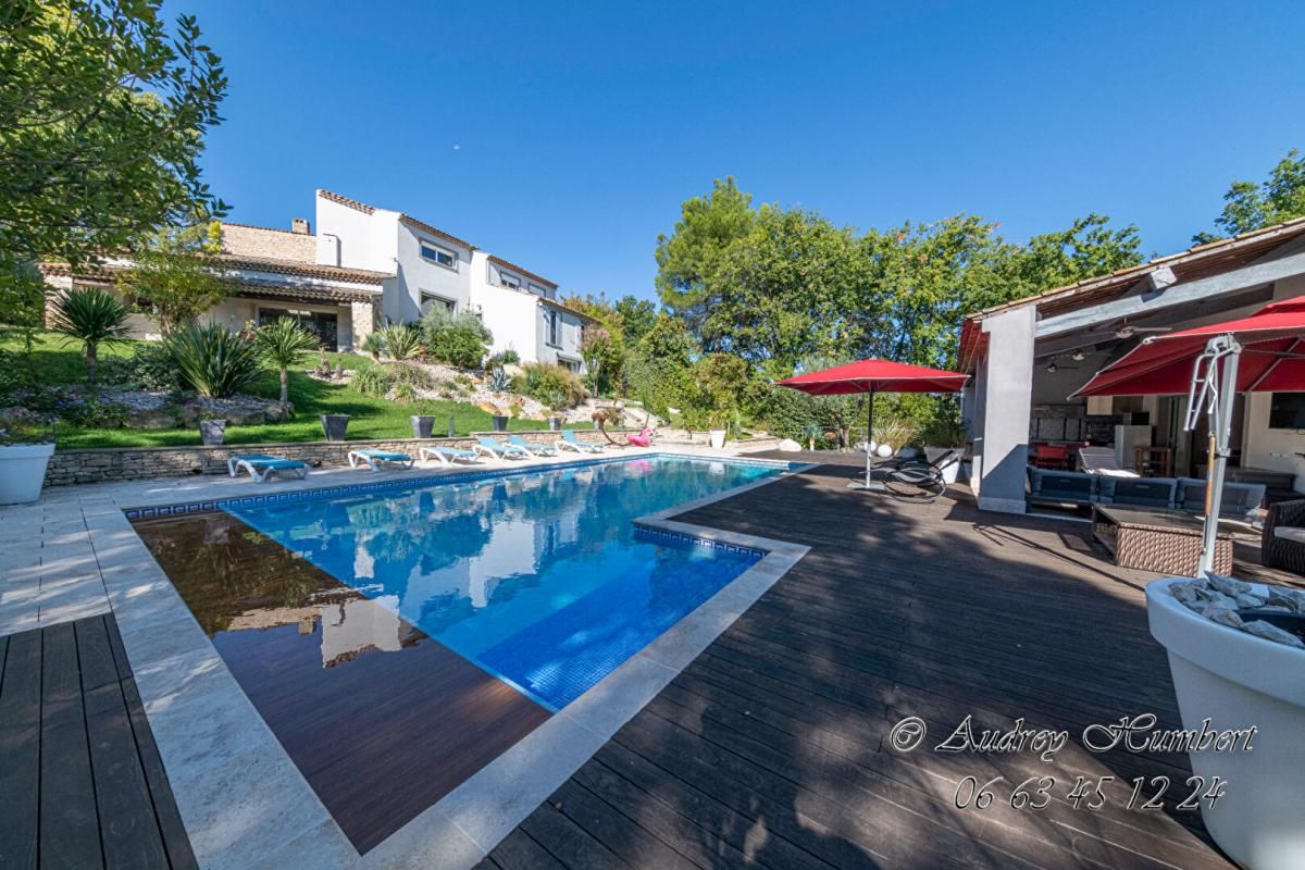 PIERREVERT EXCLUSIVITE En Provence, PROPRIETE d'EXCEPTION, 350 m²  sur splendide terrain de 4400 m² avec piscine 2