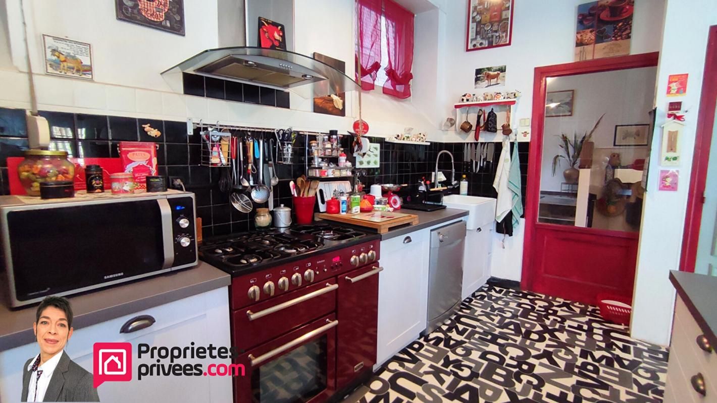 THIZY THIZY-LES-BOURGS (69240) Maison bourgeoise 274 m² , 4 chambres,  garage, jardin 4