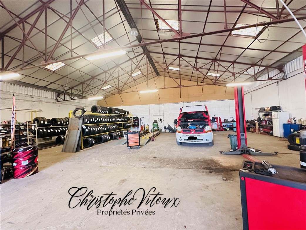 CARCASSONNE SECTEUR CARCASSONNE - MURS, LOCAL D'ACTIVITE 460 M² 2
