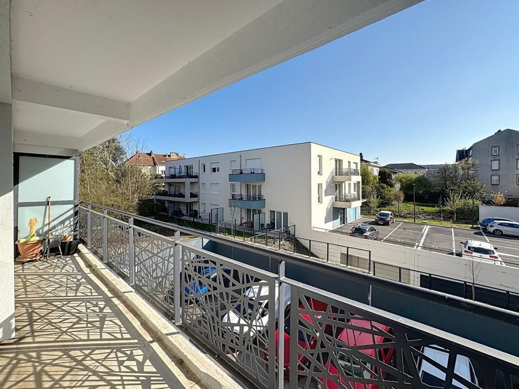 METZ Appartement avec loggia - Opportunité pour primo-accédant ou investisseur 2