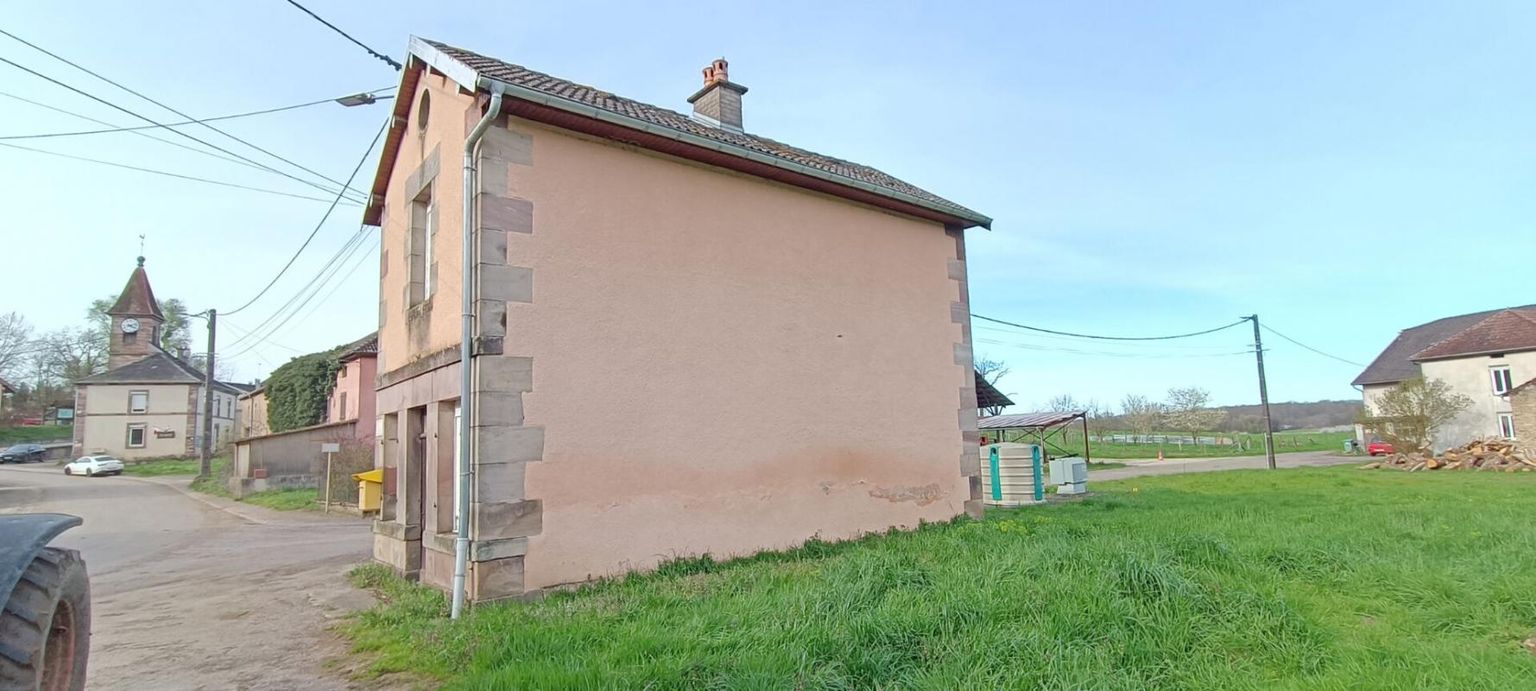 VISONCOURT Maison de village 3 pièces avec four à pain 3