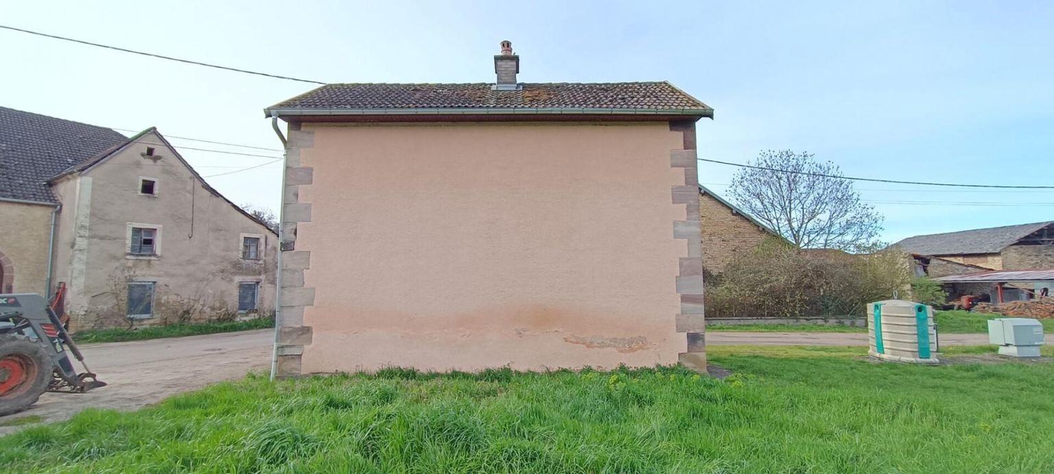 VISONCOURT Maison de village 3 pièces avec four à pain 4