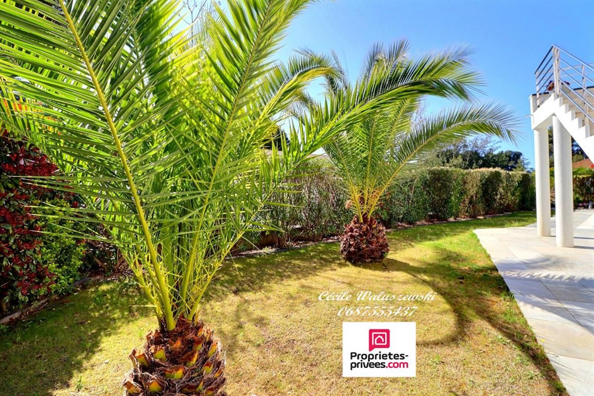 SAINT-CYR-SUR-MER Demeure de prestige 220 m2 - Les Lecques 3