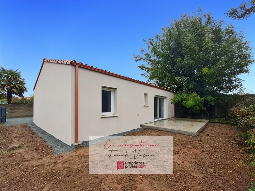 LES HERBIERS Maison A VENDRE en EXCLUSIVITE - Les Herbiers - Plain-pied PMR neuf de 3 Chambres -88 m2 env sur parcelle de 340 M2 env 2
