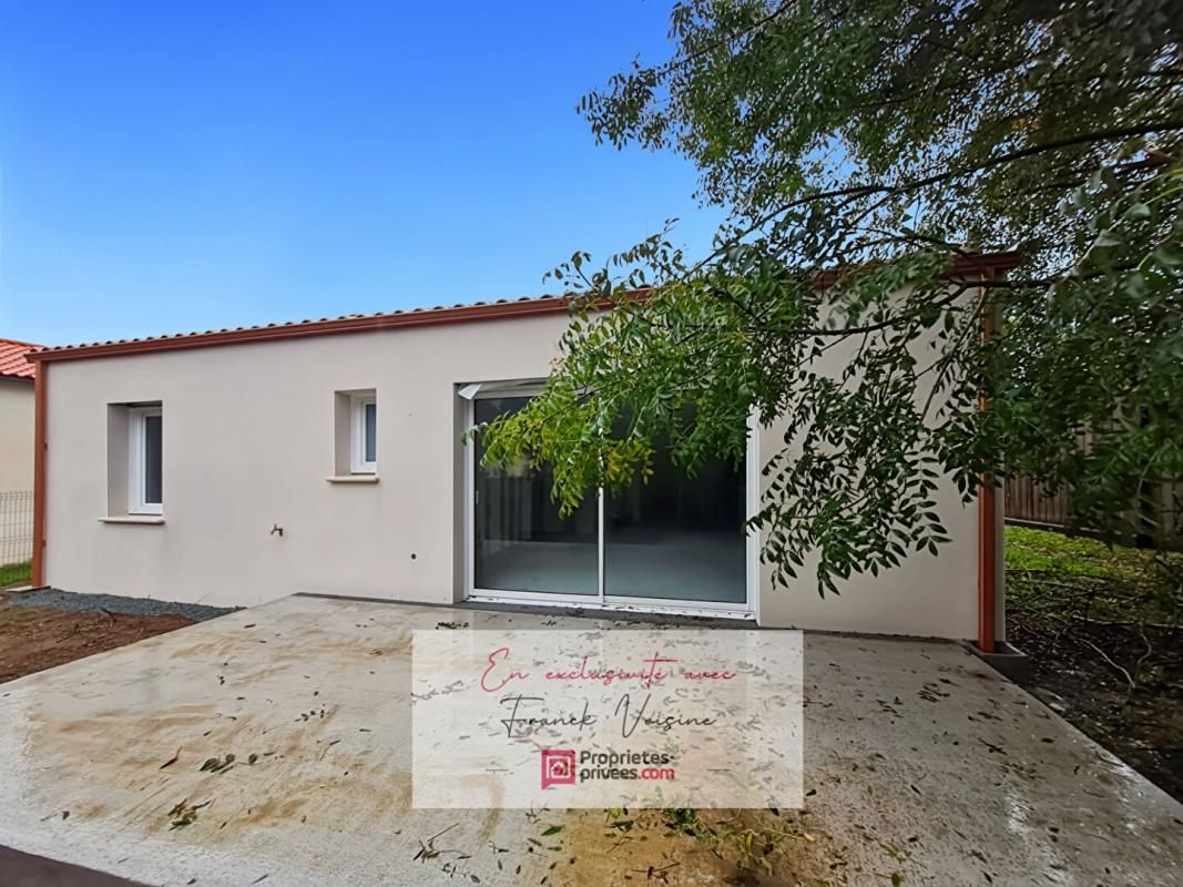 LES HERBIERS Maison A VENDRE en EXCLUSIVITE - Les Herbiers - Plain-pied PMR neuf de 3 Chambres -88 m2 env sur parcelle de 340 M2 env 3