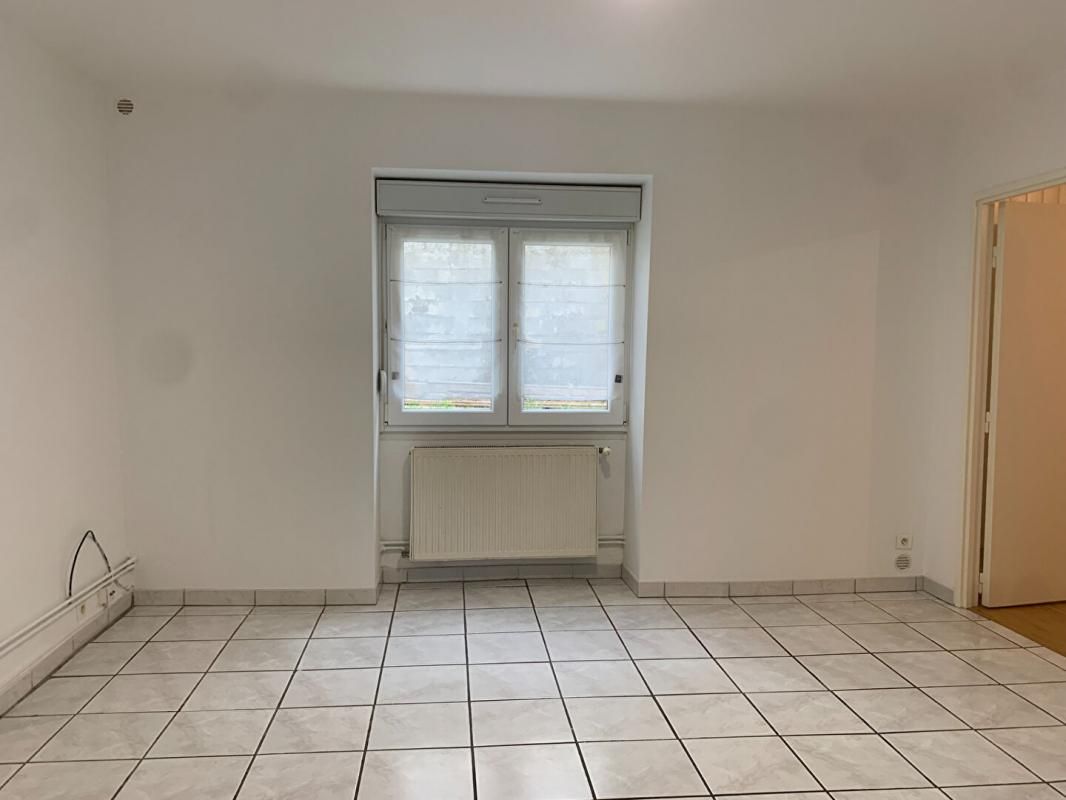 BAVILLIERS Immeuble 3 appartements / 2 garages 2