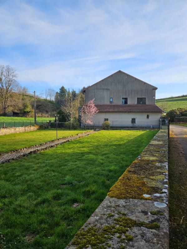 ESCLES Maison 13 pièces avec terrain de 12 Ha 3