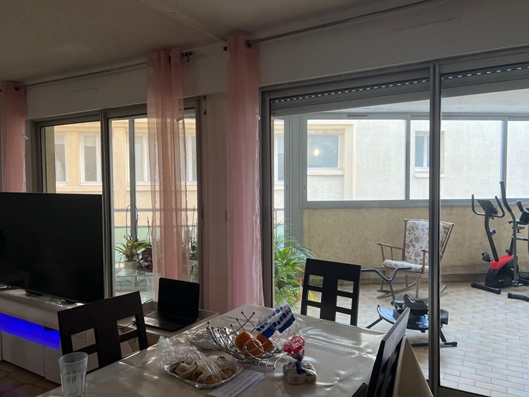 SETE Spacieux appartement 3 chambres avec terrasse et balcon Proche centre-ville ? 2