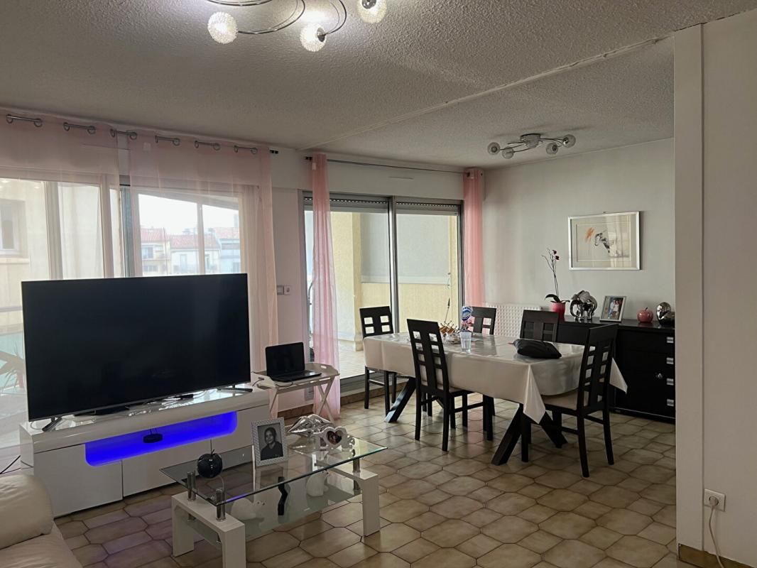 SETE Spacieux appartement 3 chambres avec terrasse et balcon Proche centre-ville ? 3