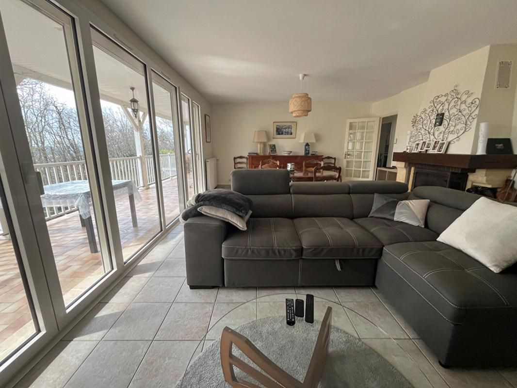 BOULAZAC Maison Boulazac Isle Manoire 5 pièces134 m2 2