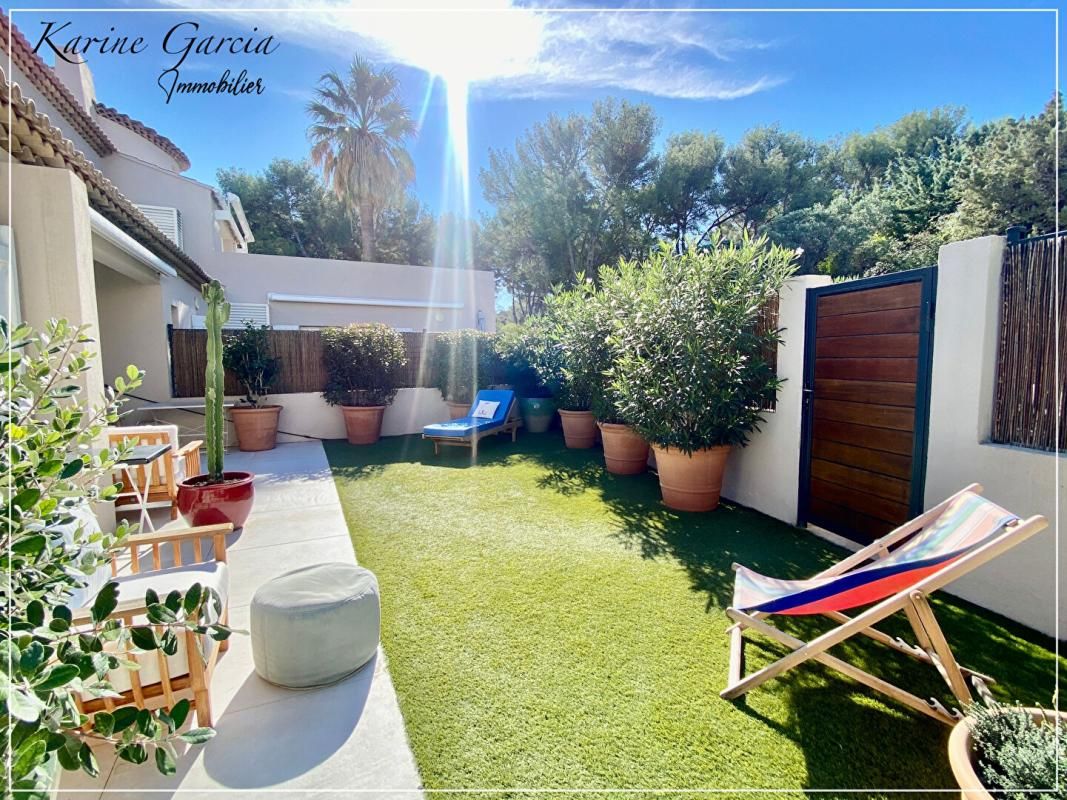 Sanary Sur Mer - LA CRIDE  Appartement 4 pièce(s) 103 m2 avec jardin privatif - garage et parking privatif
