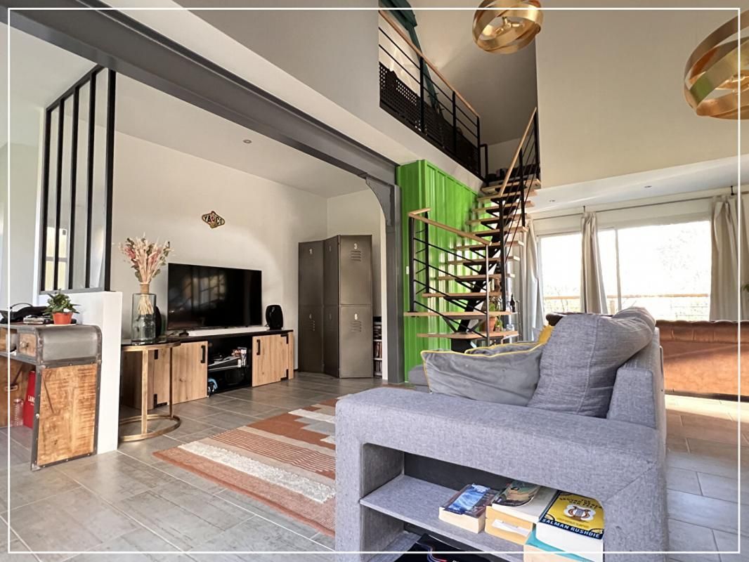 PLESSE Maison 180m² avec Jardin de 1000m²+ 4