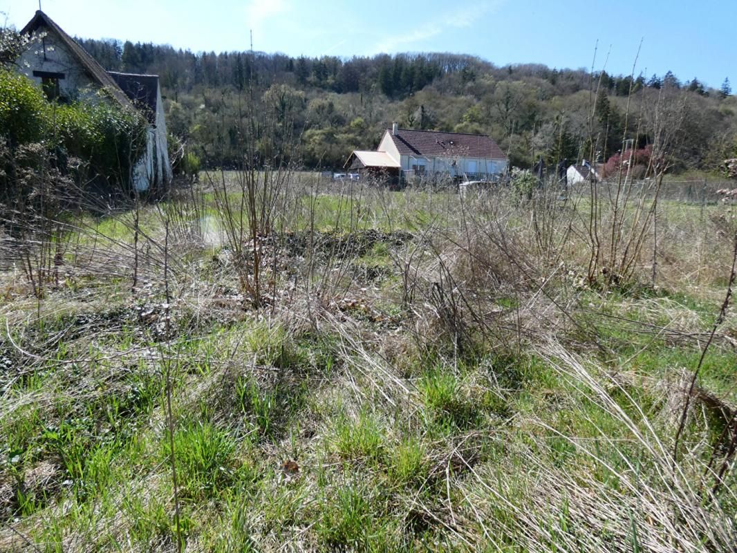 NEUILLY Terrain constructible 1030 m² 2