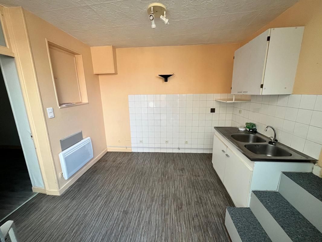 MOULINS Immeuble 4 Appartements 2