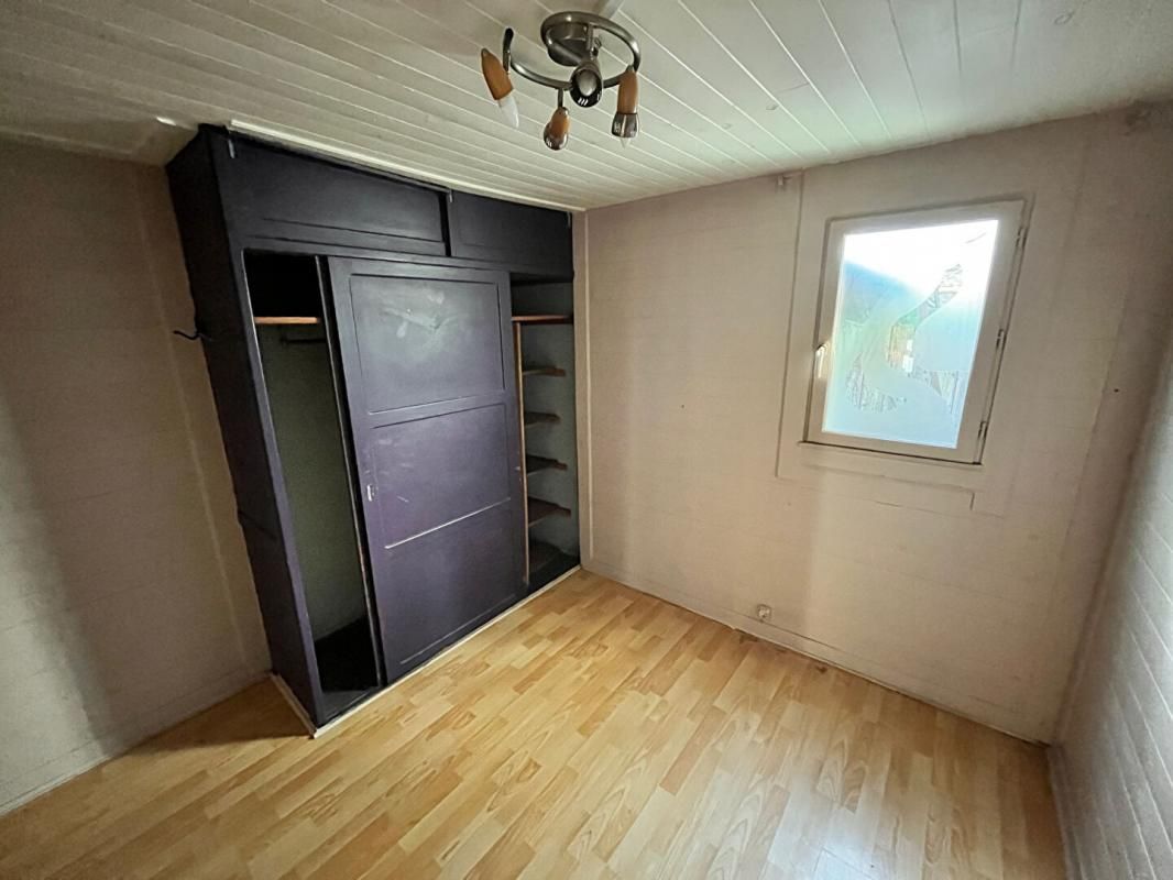 MOULINS Immeuble 4 Appartements 4