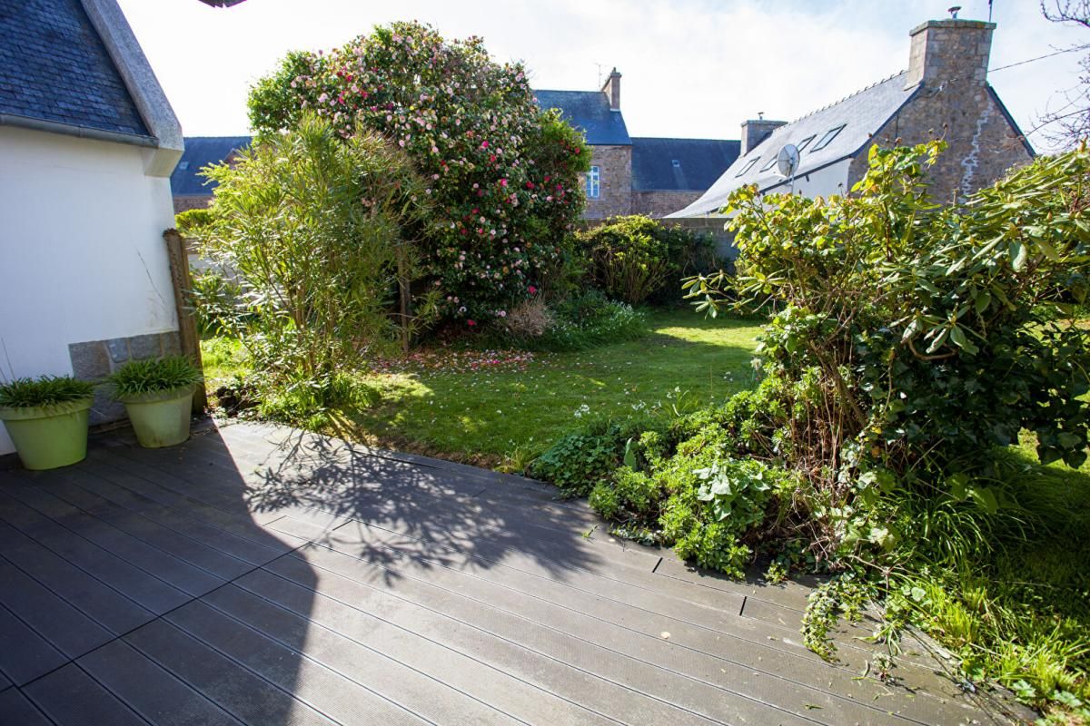 PLEUBIAN Ensemble de 2 Maisons de 190 m² avec jardin,Centre-bourg de Pleubian 2