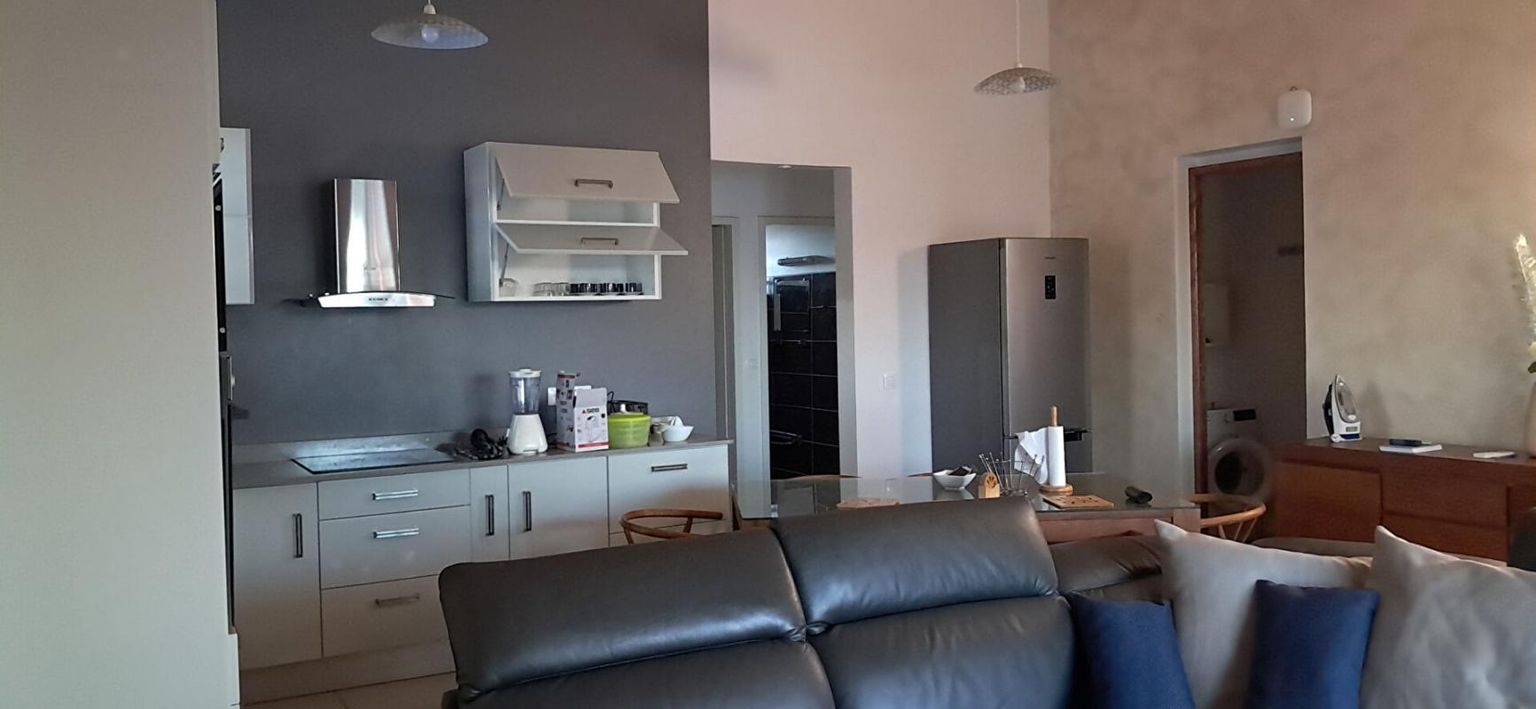 LE MOULE Appartement T3 meublé de standing au MOULE 2