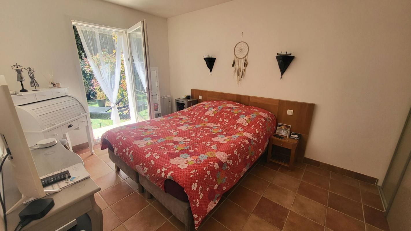 CASTRIES Castries: maison 6 pièce(s) 140 m2 grand jardin et piscine 4