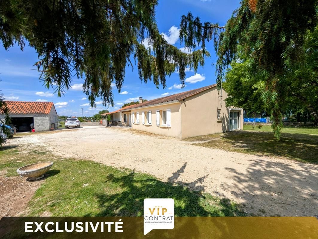SAINT-MEME-LES-CARRIERES GARANTIE PROTEC+ 12 MOIS OFFERTE ! Maison 5 pièces de 145 m² ! 3
