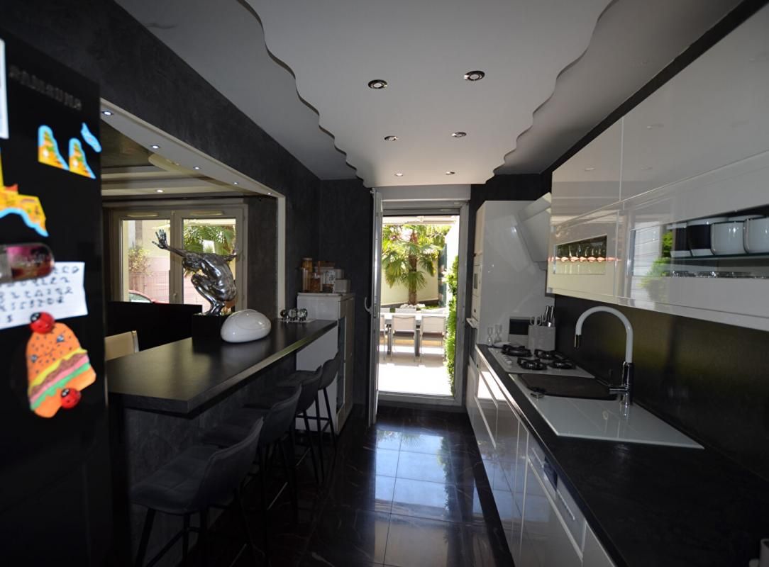 SAINT-FONS Appartement avec jardin Saint Fons 3 pièce(s) 67 m2 2