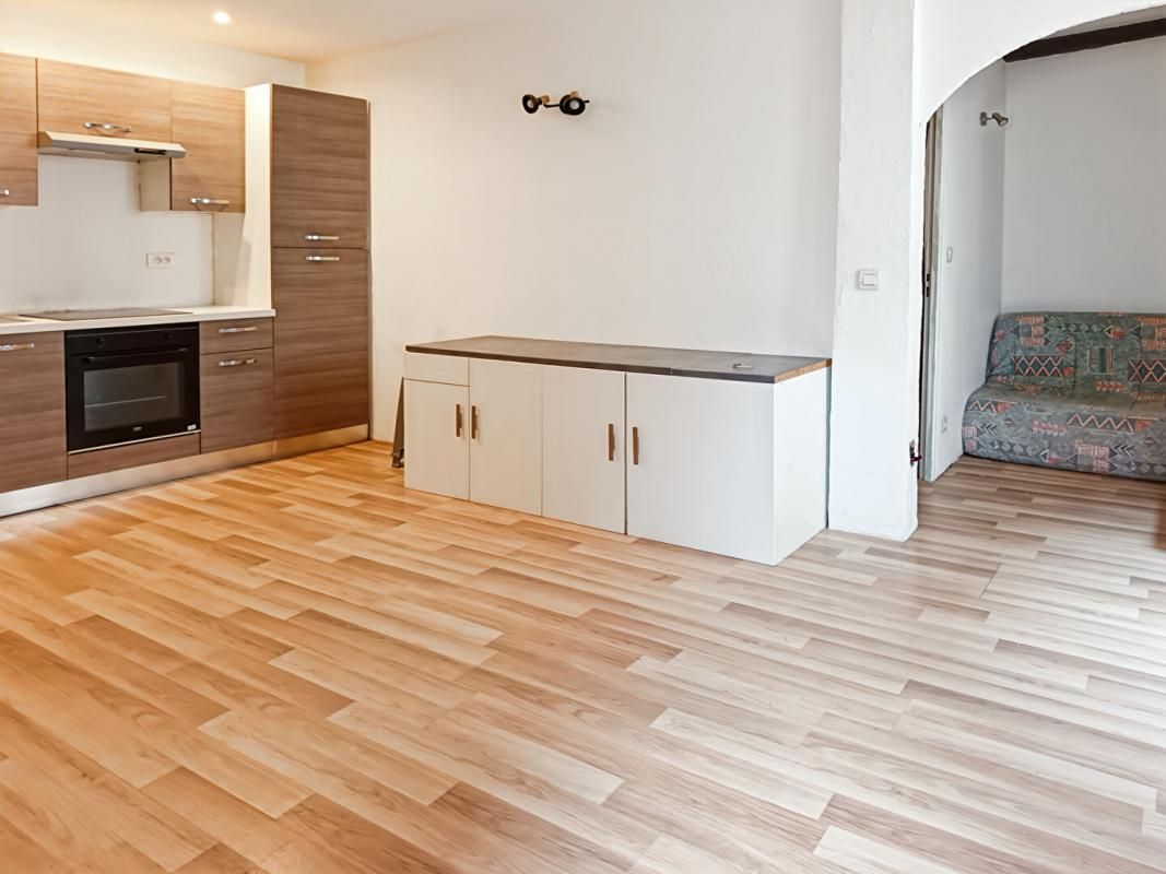 DRAGUIGNAN Appartement T2 de 35m² dans le centre historique de Draguignan 3