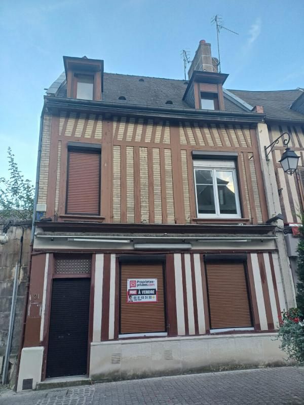 IMMEUBLE MIXTE