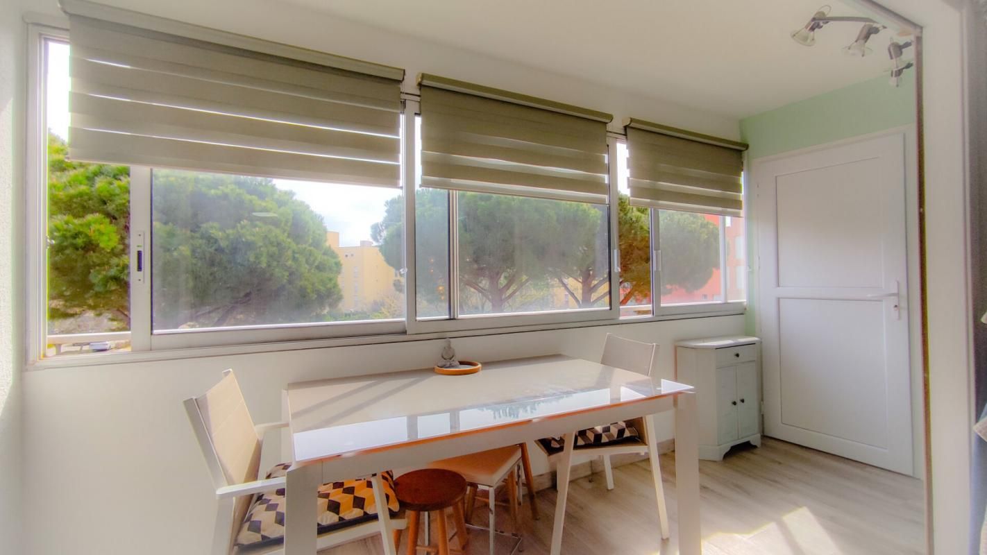 LE LAVANDOU Appartement 2 pièces 35 m2 avec pkg sécurisé Centre LAVANDOU 4