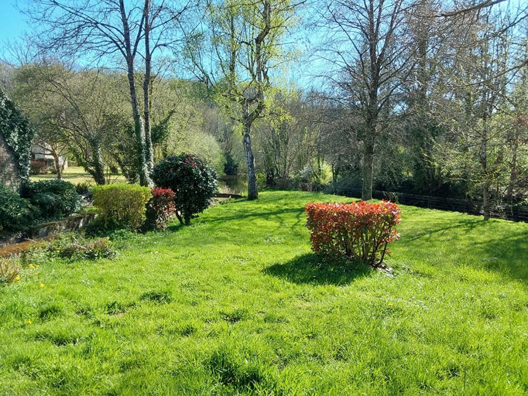 CARHAIX-PLOUGUER Ancien moulin 2