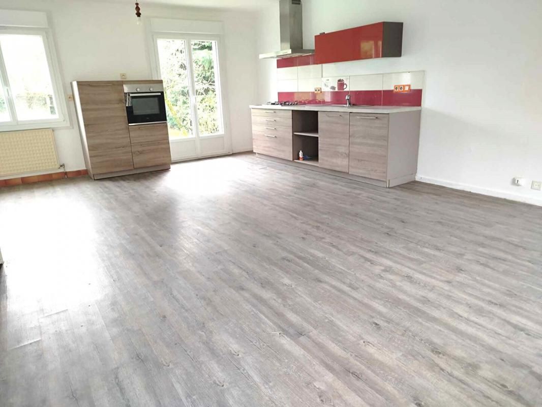 SEGLIEN Maison plain pied avec 3 chambres 3