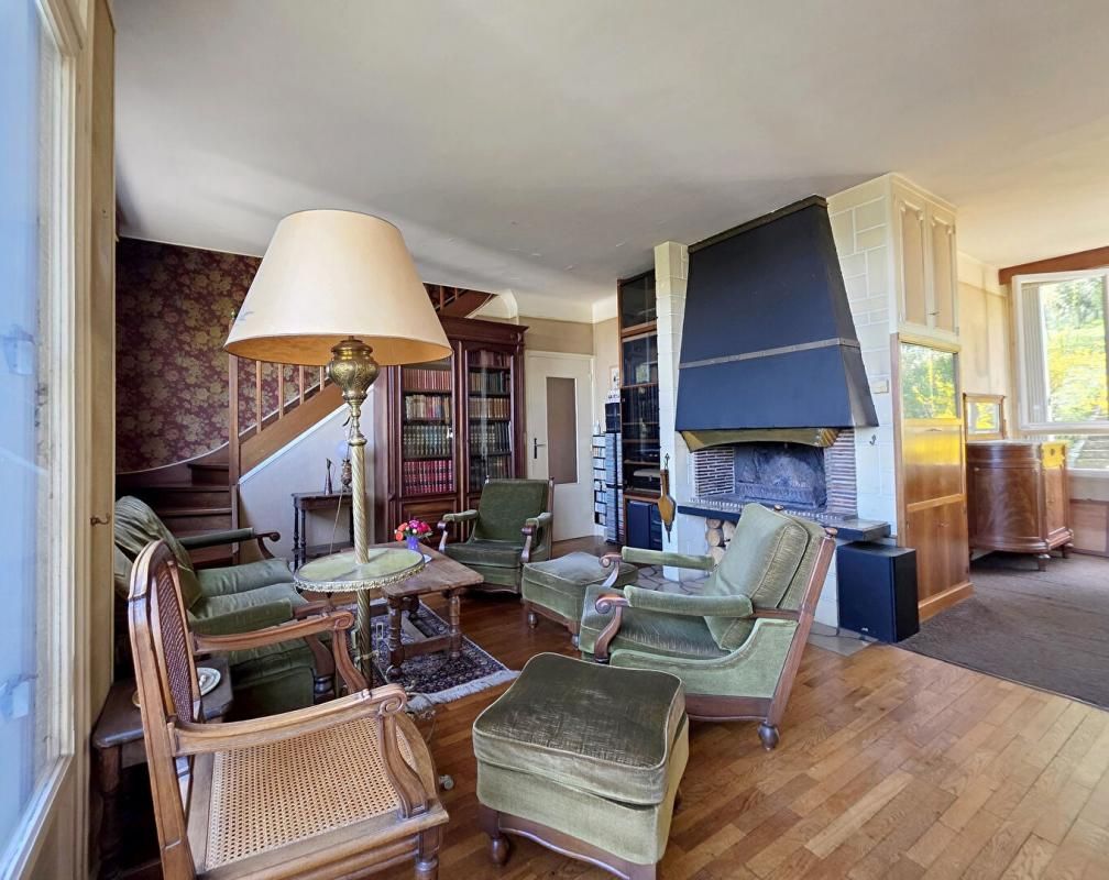 LE PECQ Le Pecq - Maison de 4 pièces 96 m2, 3 chambres avec vue sur Paris 2