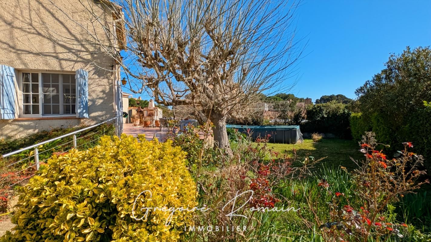 SAINT-CHAMAS Maison Saint Chamas 5 pièces 160 m2 3
