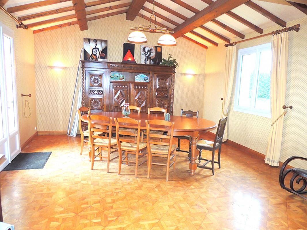 LA REMAUDIERE Maison La Remaudière 5 pièces, 3 chambres, bureau, sous-sol, 123 m2 2