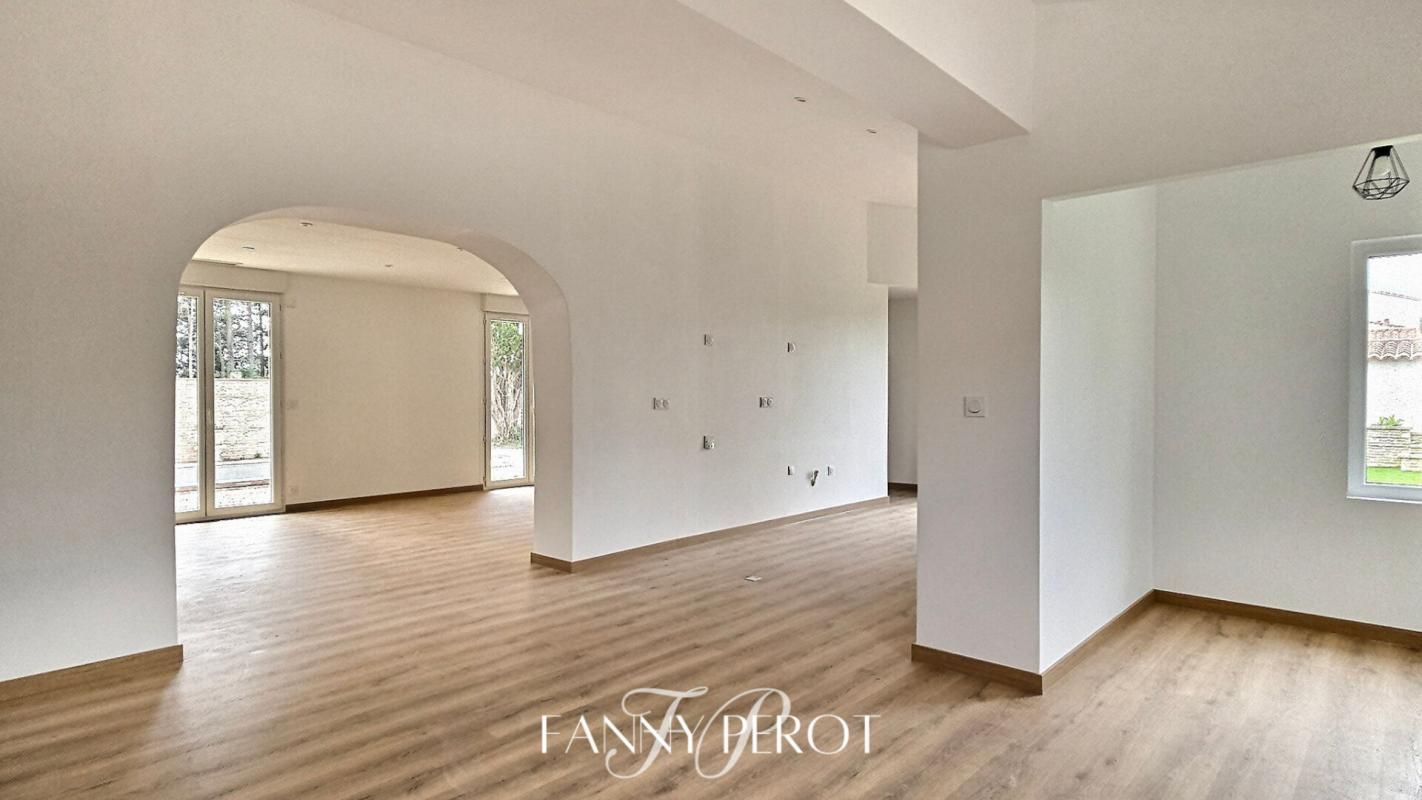 LE BARCARES A Barcarès, magnifique maison de plain-pied 160m² entièrement rénovée 3