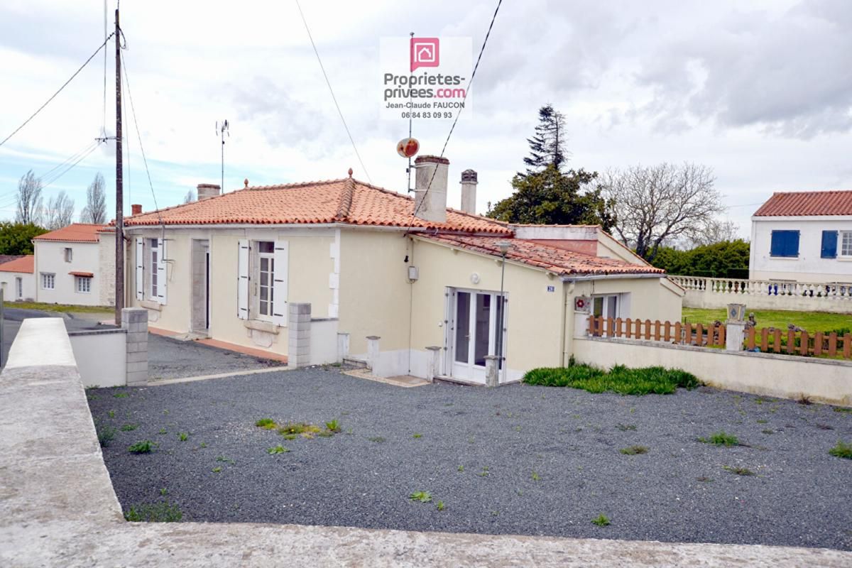 Maison La Bretonniere La Claye 6 pièce(s) 129 m2